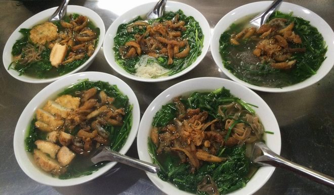 Banh da ca ro Lien Dong (perch rice soup) - Ninh Binh Banh da ca ro Lien Dong (perch rice soup) - Ninh Binh