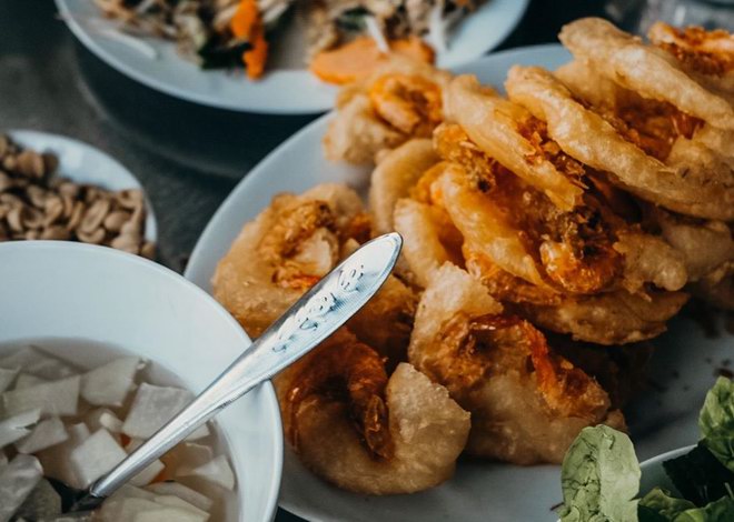 Banh Tom Duc Troc (Prawn cakes) - Ninh Binh Banh Tom Duc Troc (Prawn cakes) - Ninh Binh