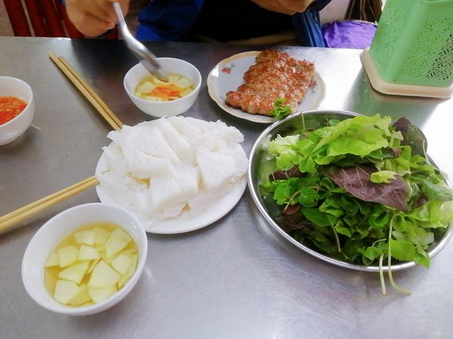 Bun Cha Tinh Mai (rice noodles with grilled pork) - Ninh Binh Bun Cha Tinh Mai (rice noodles with grilled pork) - Ninh Binh