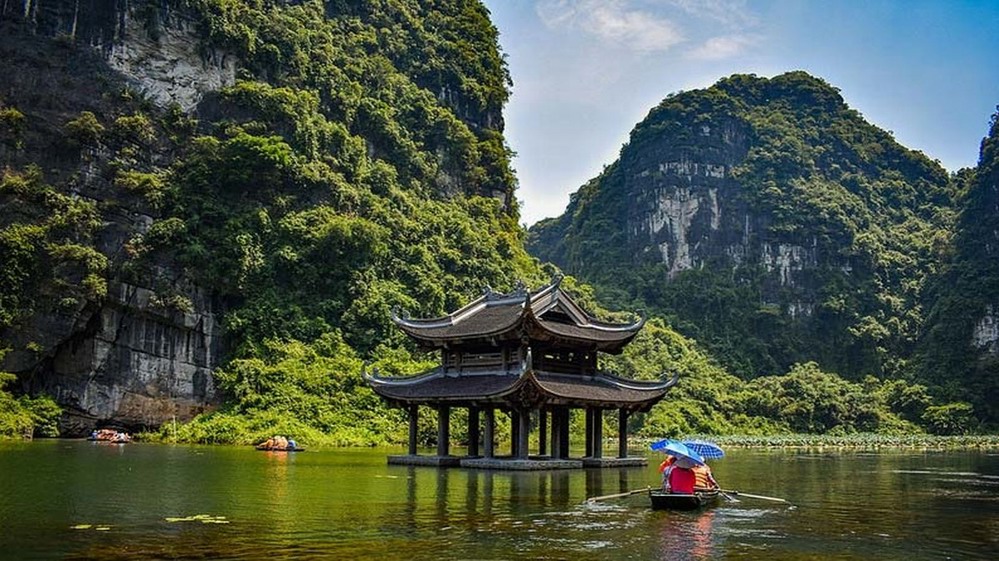 Vu Lam Royal Step in Ninh Binh