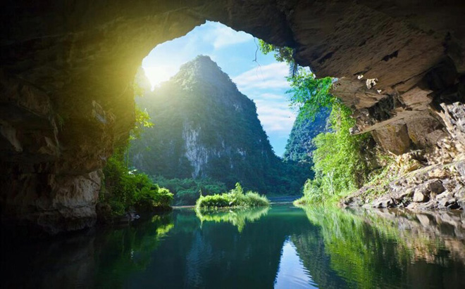 Tam Coc caves