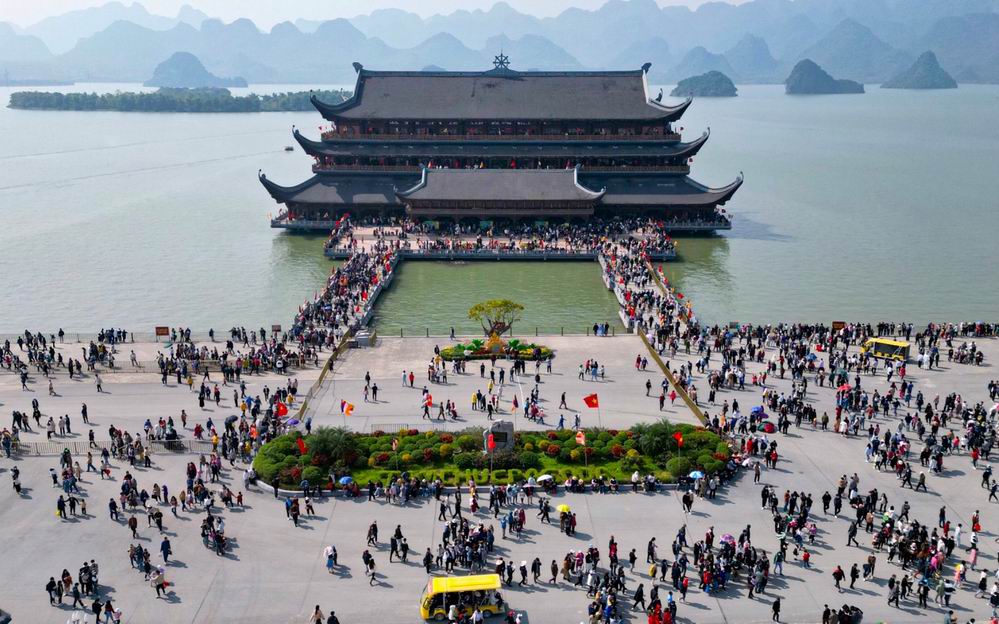 New era for Ninh Binh tourism as two sites recognized special national relics New era for Ninh Binh tourism as two sites recognized special national relics
